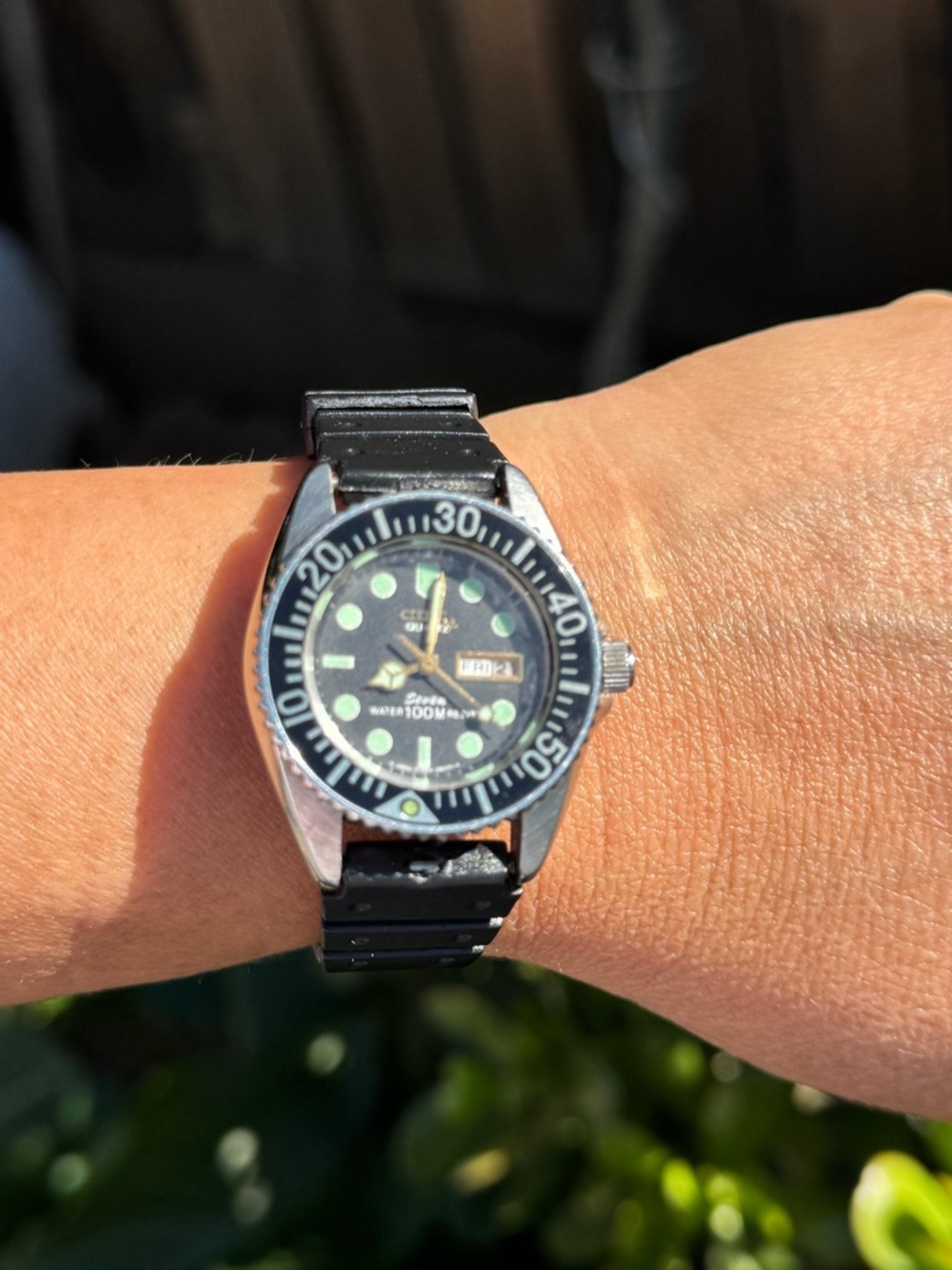 Black Diver-Style Men's Watch with Day/Date Display